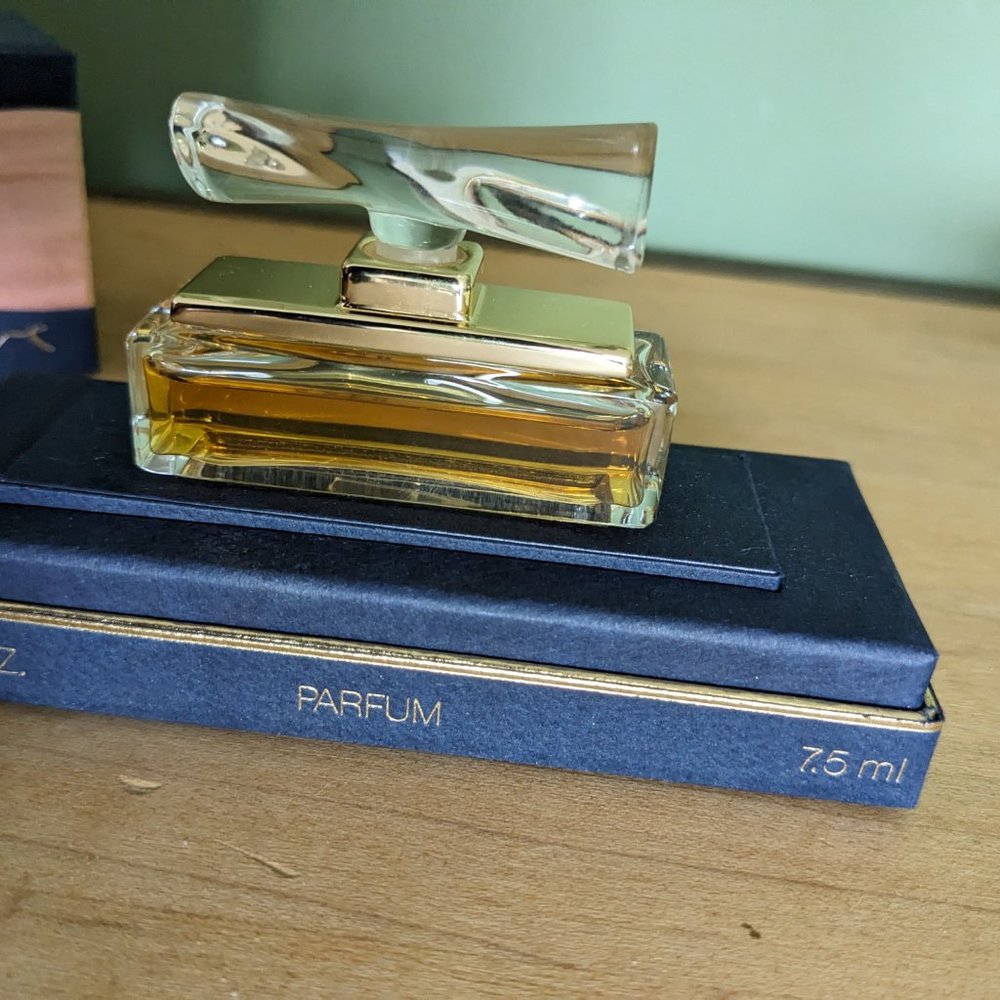Catherine Deneuve Parfum - Picture 5 of 5